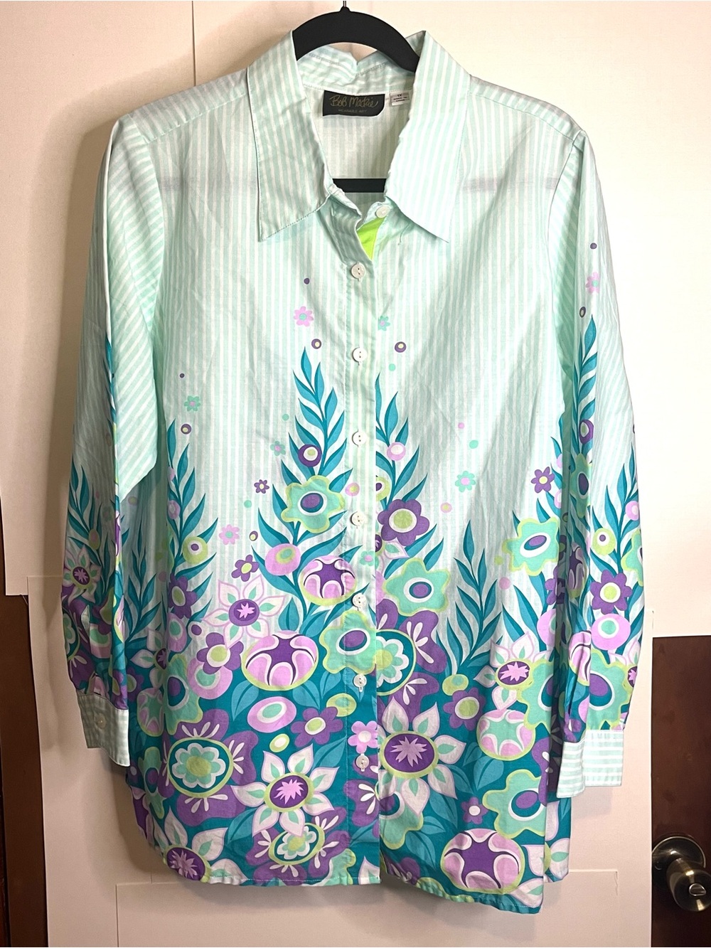 Bob Mackie Women’s Size 1X Mint Striped Button-Down Shirt w/ Bold Floral